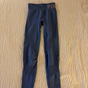 Victoria’s Secret PINK Active Seamless Leggings – Blue High-Waisted Ribbed XS